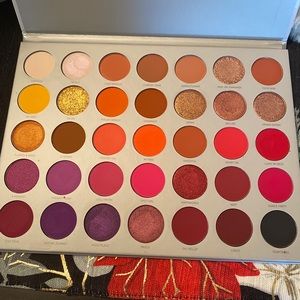 Morphe jaclyn hill vol 2.